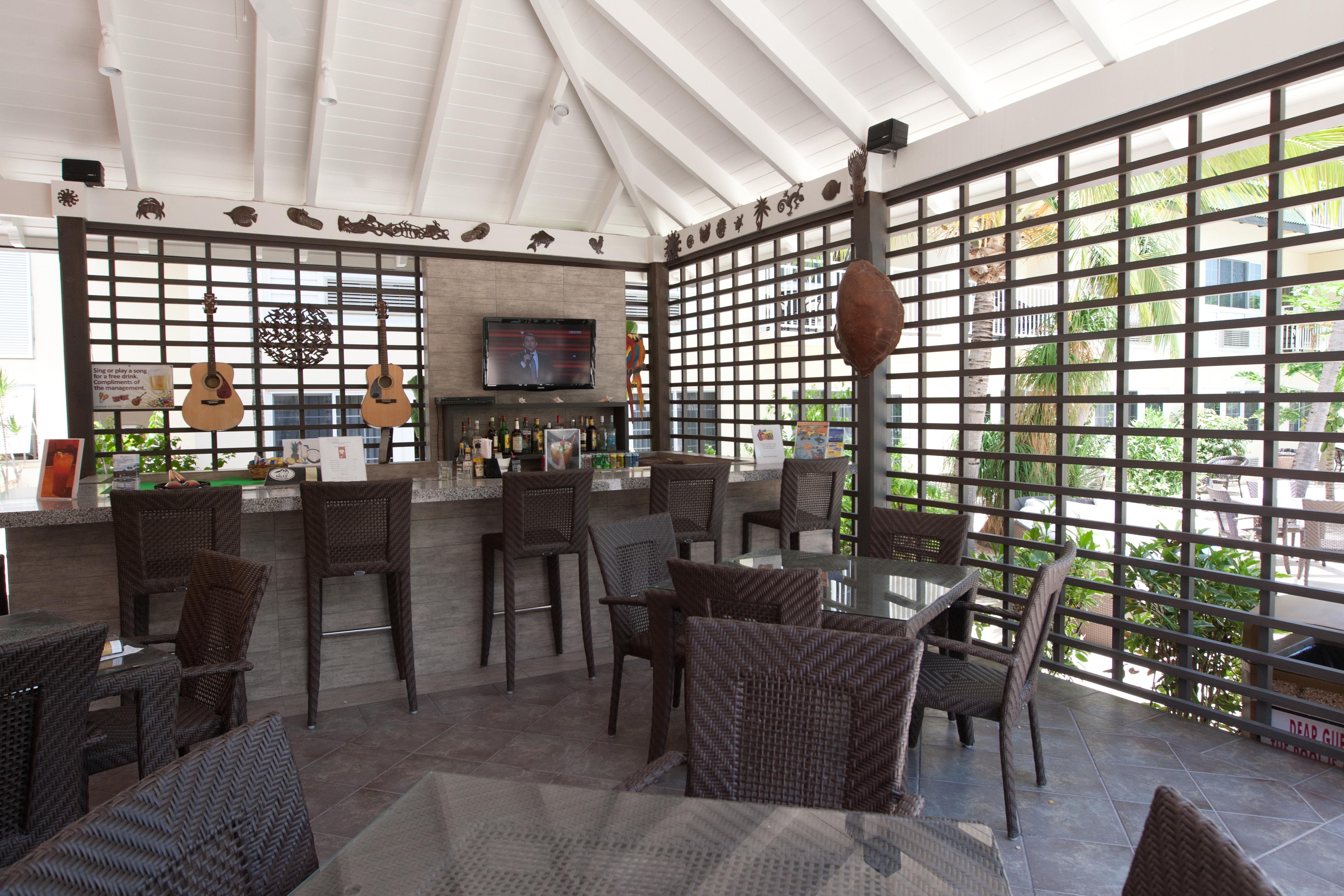 Ports Of Call Resort Grace Bay Restaurant photo